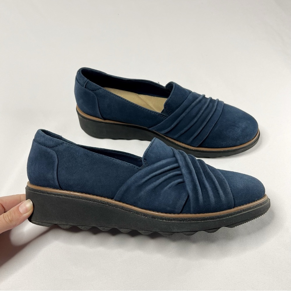 Clarks Women's Navy Blue Flats - Picture 6 of 8